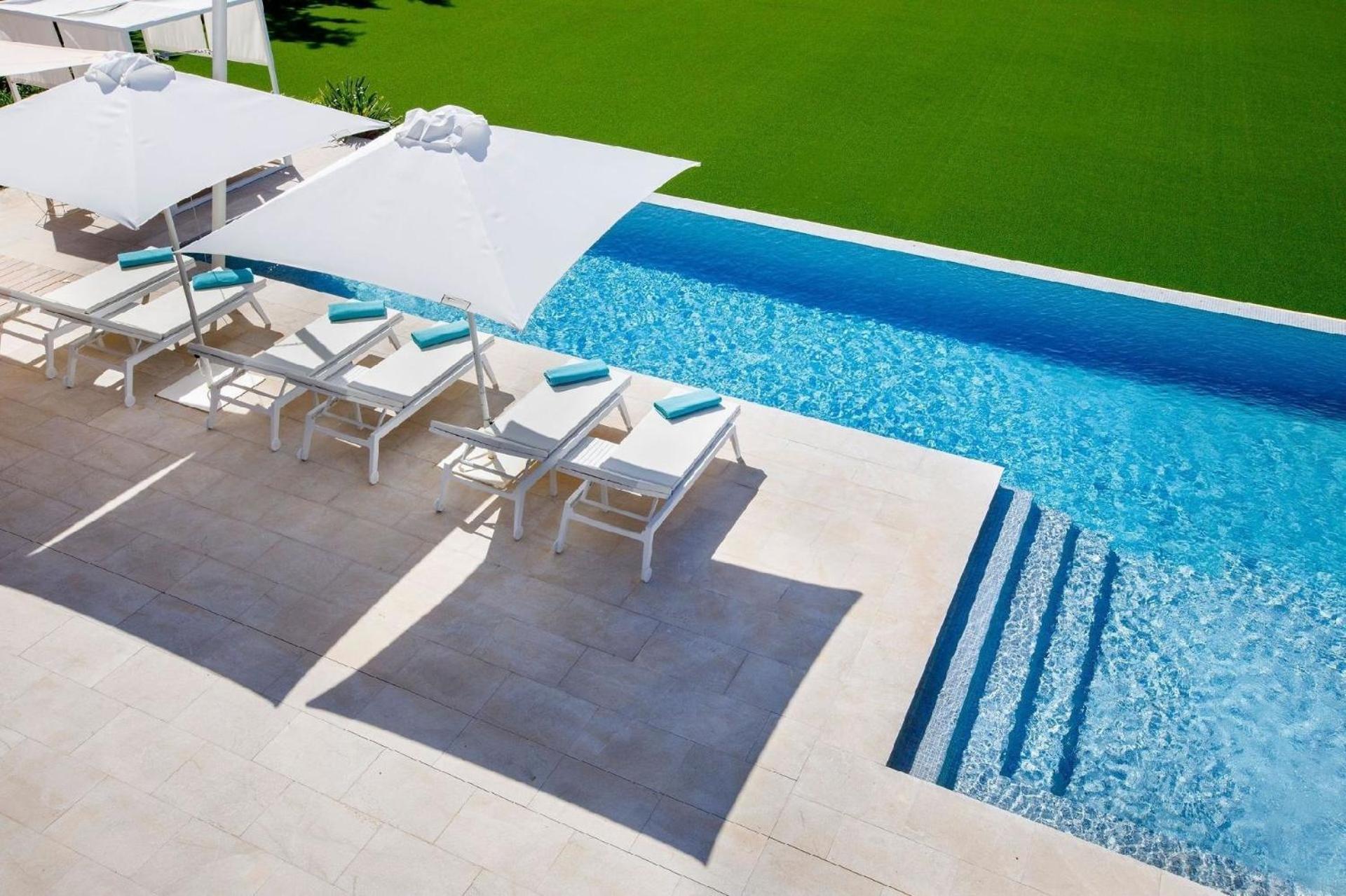Luxurioese Mit Pool In Fuer 8 Personen Inca (Mallorca)