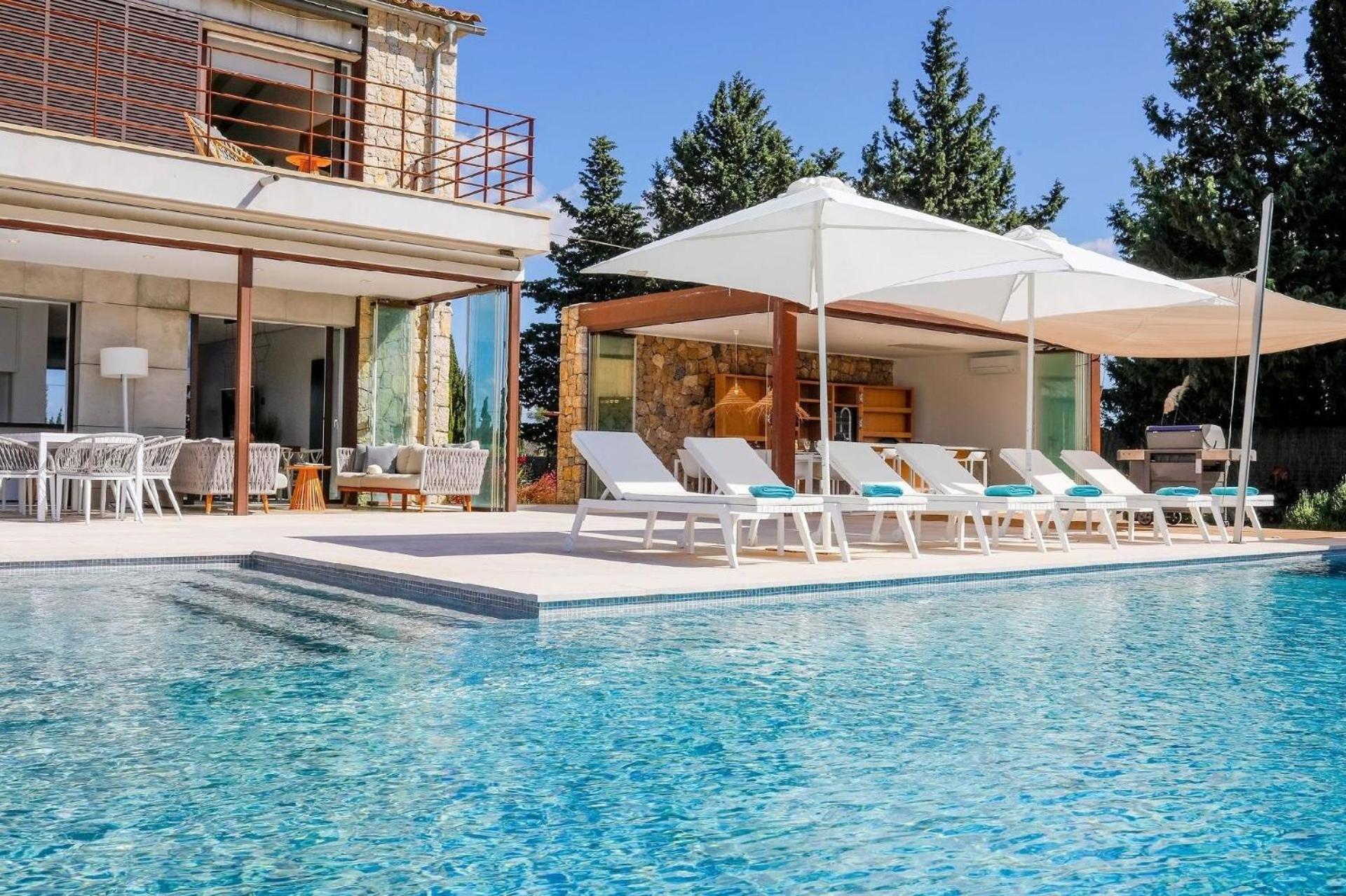 Ferienhaus Luxurioese Mit Pool In Fuer 8 Personen